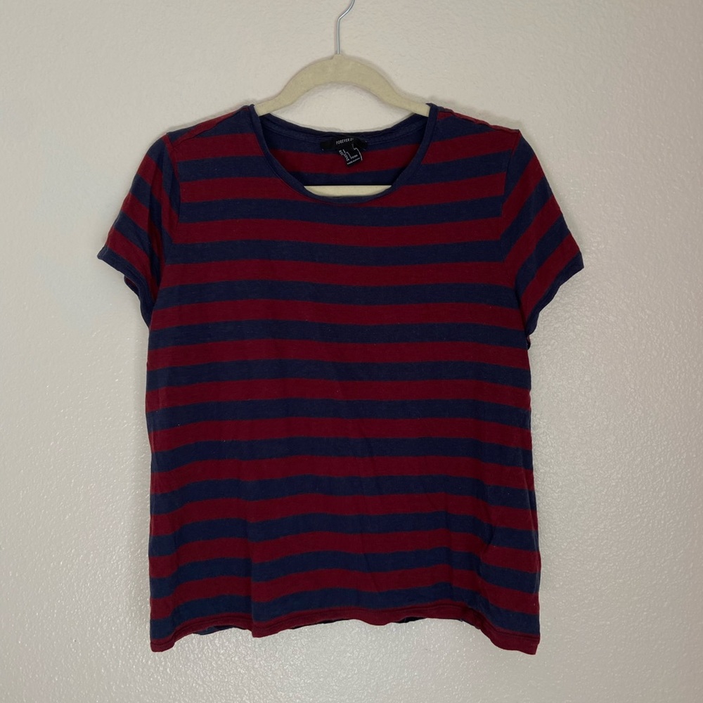 Navy blue and dark red stripped tee shirt large